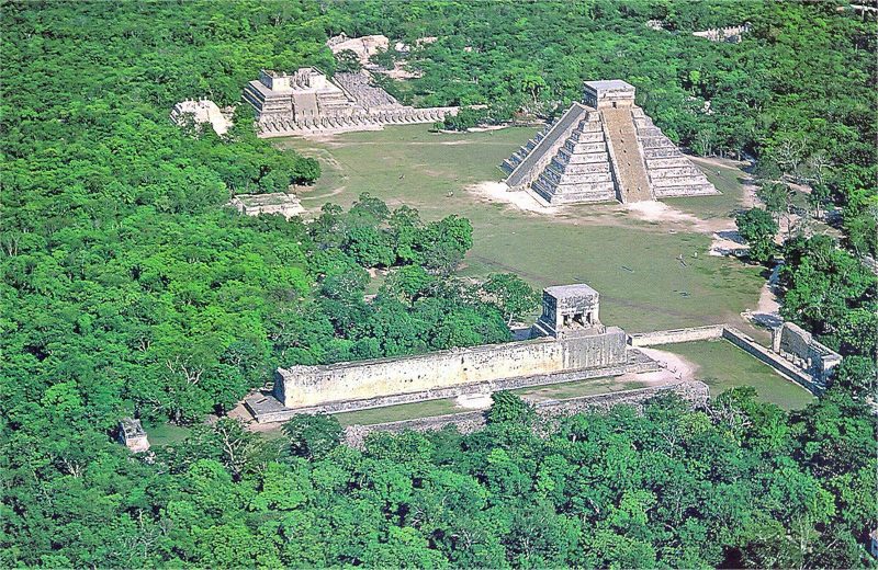 CHICHEN ITZA